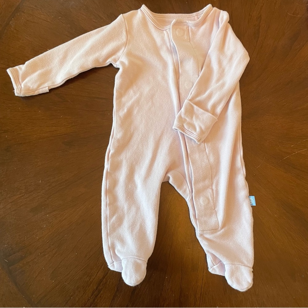 Magnetic footie pajamas